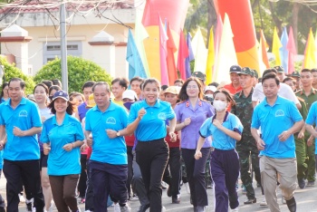 Phú Riềng phát động Ngày chạy Olympic vì sức khỏe toàn dân