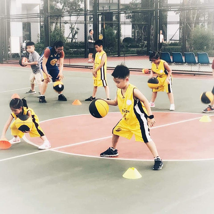 Hướng dẫn cách chơi bóng rổ cho người mới chơi | Kỹ thuật cơ bản