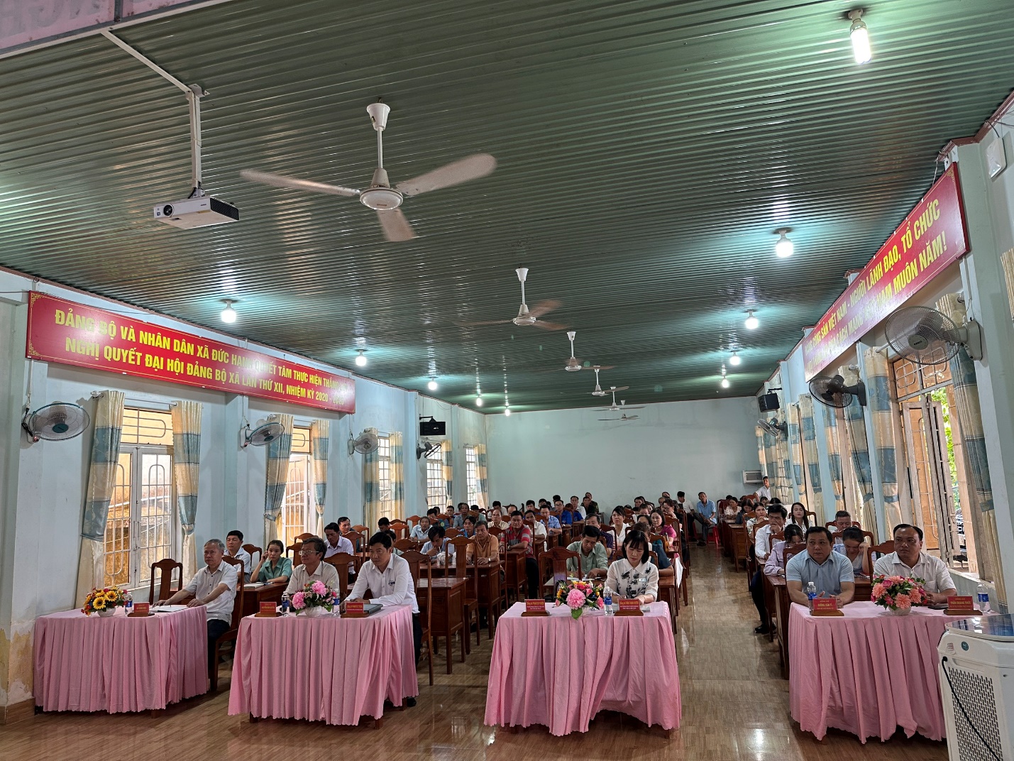Phổ biến chính sách pháp luật về sử dụng điện