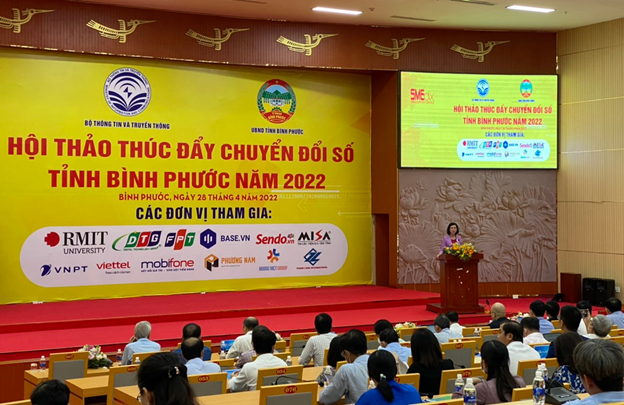 Tổ chức Hội thảo thúc đẩy chuyển đổi số tỉnh Bình Phước năm 2024.