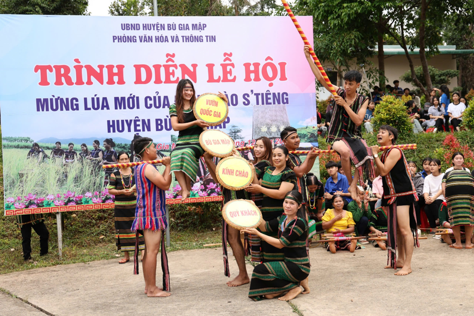 TRIỂN KHAI DỰ ÁN 6 VỀ BẢO TỒN VĂN HÓA TRUYỀN THỐNG GẮN VỚI PHÁT TRIỂN DU LỊCH NĂM 2024